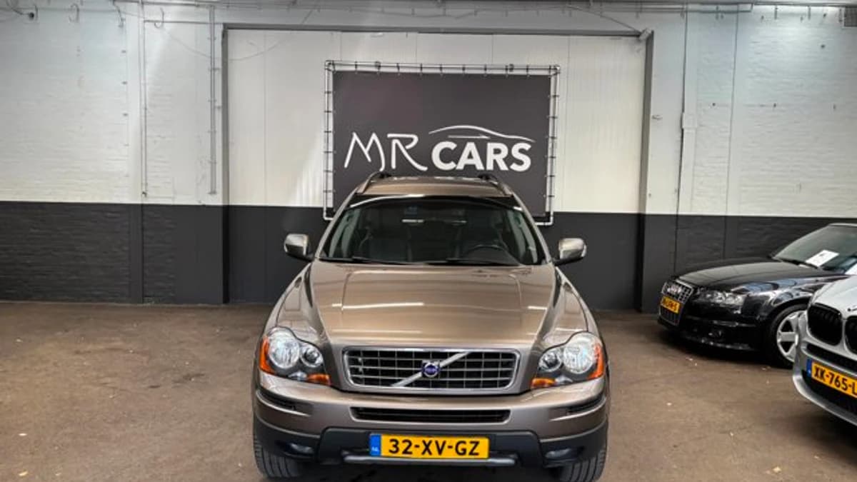 Volvo XC90 — foto 1