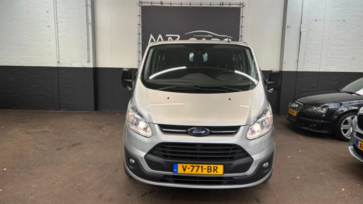 Ford Transit Custom — foto 1