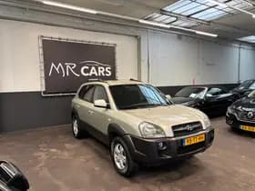 Hyundai Tucson thumbnail 3