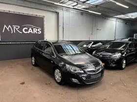 Opel Astra Sports Tourer thumbnail 1