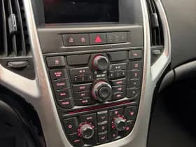 Opel Astra Sports Tourer thumbnail 8