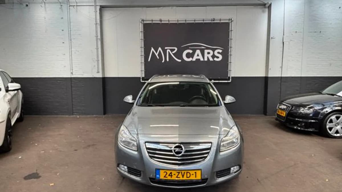 Opel Insignia Sports Tourer — foto 1