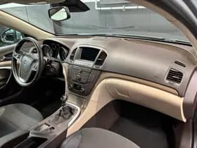 Opel Insignia Sports Tourer thumbnail 12