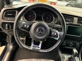 Volkswagen Golf thumbnail 12