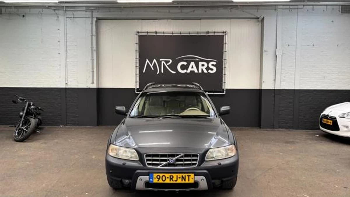 Volvo XC70 — foto 1