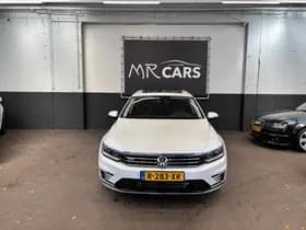 Volkswagen Passat thumbnail 2