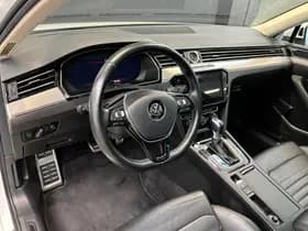Volkswagen Passat thumbnail 12