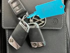 Volkswagen Passat thumbnail 22