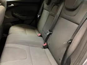 Ford Focus thumbnail 19