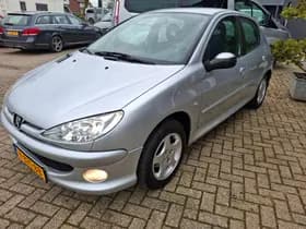 Peugeot 206 thumbnail 3