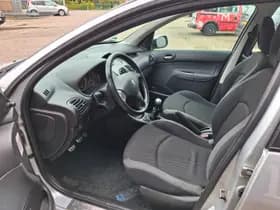 Peugeot 206 thumbnail 6