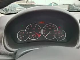 Peugeot 206 thumbnail 7