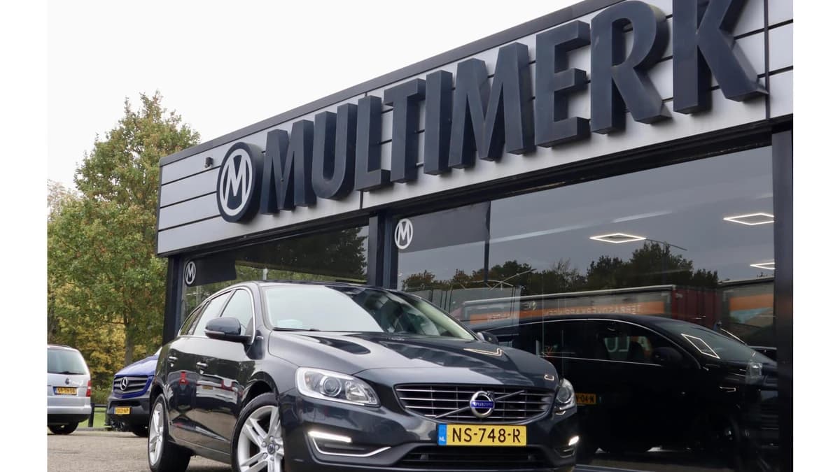 Volvo V60 — foto 1