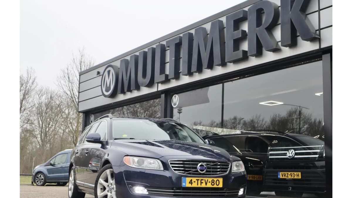 Volvo V70 — foto 1