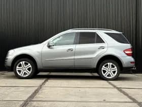 Mercedes-Benz M-Klasse ML 300 V6 205 PK AUT thumbnail 4