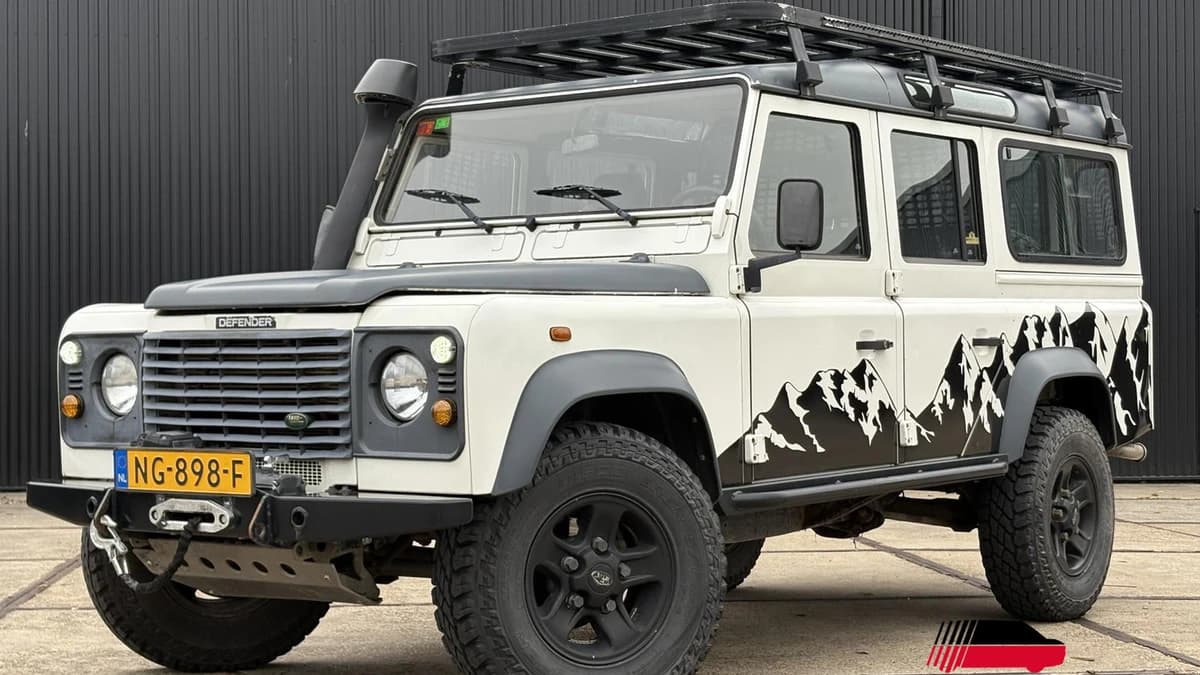 Land Rover Defender 2.5 TD5 110 SAFARI — foto 1