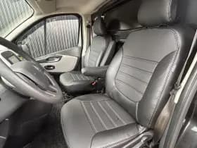 Renault Trafic 120pk L2H1 Black Edition thumbnail 3