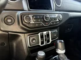 Jeep Wrangler thumbnail 7