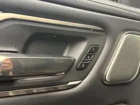 Dodge Ram 1500 5.7 V8 4x4 Crew Cab 5'7 Limited thumbnail 13