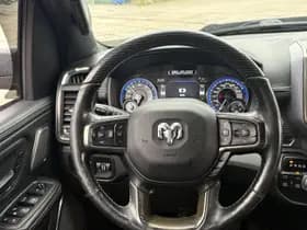 Dodge Ram 1500 5.7 V8 4x4 Crew Cab 5'7 Limited thumbnail 4