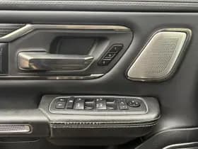 Dodge Ram 1500 5.7 V8 4x4 Crew Cab 5'7 Limited thumbnail 44