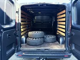 Renault Trafic thumbnail 3