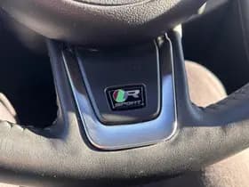 Jaguar F-Pace 2.0d AWD R-Sport R-Sport thumbnail 11