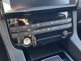 Jaguar F-Pace 2.0d AWD R-Sport R-Sport thumbnail 15