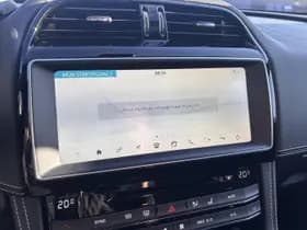 Jaguar F-Pace 2.0d AWD R-Sport R-Sport thumbnail 26