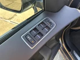 Jaguar F-Pace 2.0d AWD R-Sport R-Sport thumbnail 8