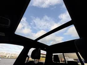 Dodge Ram 1500 5.7 V8 4x4 Crew Cab Laramie thumbnail 13