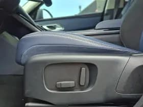 Land Rover Range Rover Velar thumbnail 12