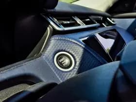 Land Rover Range Rover Velar thumbnail 18