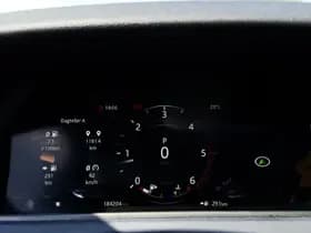 Land Rover Range Rover Velar thumbnail 19