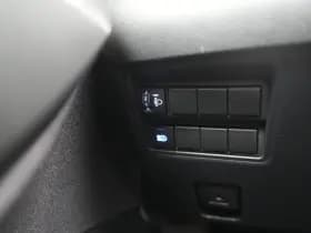 Toyota Yaris thumbnail 24