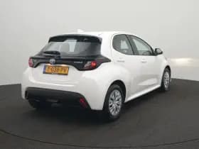 Toyota Yaris thumbnail 4