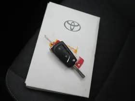 Toyota Yaris thumbnail 35