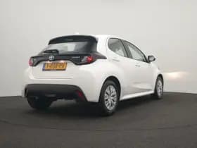 Toyota Yaris thumbnail 6
