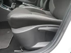 Renault Clio thumbnail 12