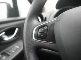 Renault Clio thumbnail 18