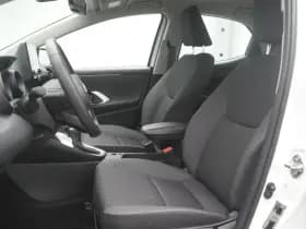 Toyota Yaris thumbnail 13