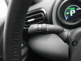Toyota Yaris thumbnail 25