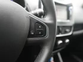 Renault Clio thumbnail 19