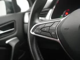 Renault Captur thumbnail 18