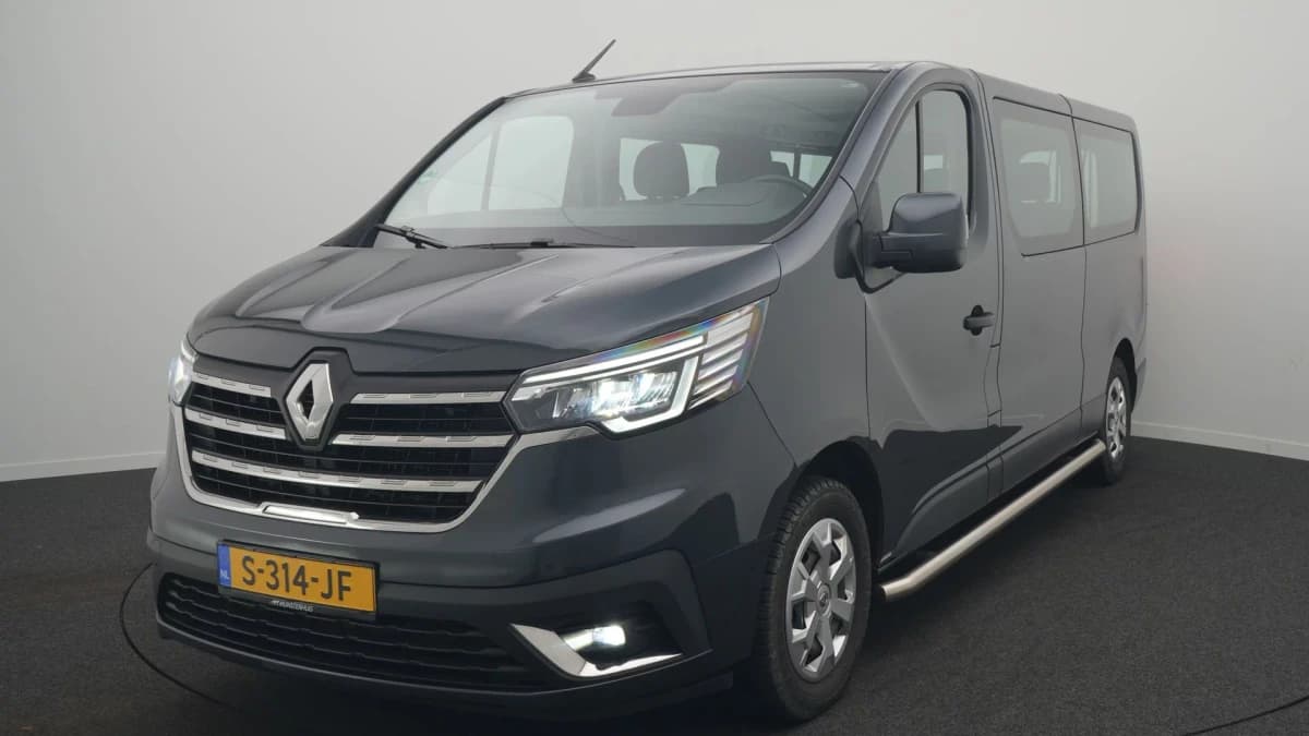 Renault Trafic — foto 1