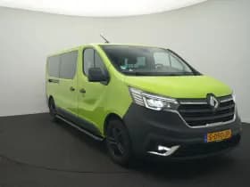 Renault Trafic thumbnail 2