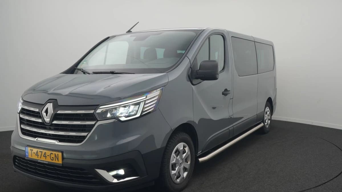 Renault Trafic — foto 1