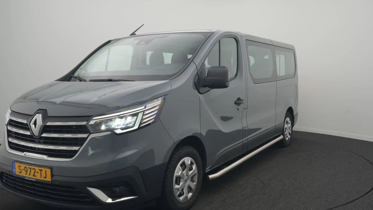 Renault Trafic — foto 1