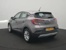 Renault Captur thumbnail 3