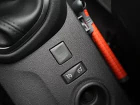 Renault Captur thumbnail 23